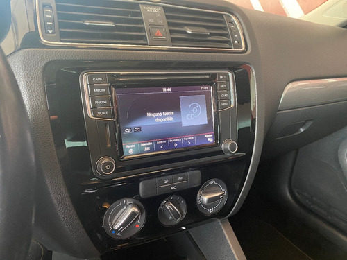 Imagen 14 de 15 de Volkswagen Jetta Sport 2017