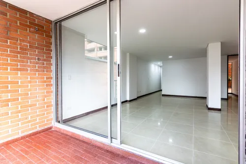 Venta De Apartamento En Conquistadores-laureles