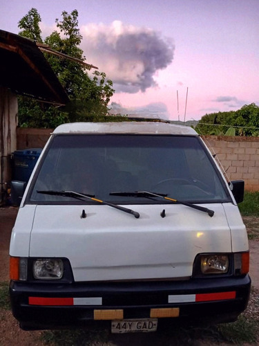 Mitsubishi Panel L300