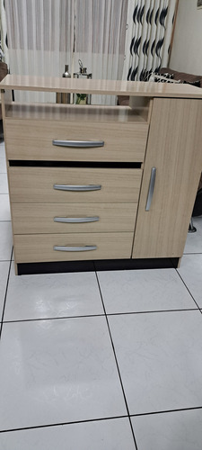 Comoda Galicia De 1 Puerta Y 4 Cajones (Usado)