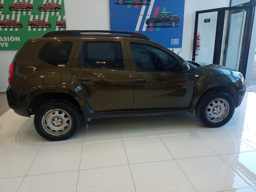 Imagen 14 de 17 de Renault Duster Comfort 1.6 4x2 Taraborelli Usados