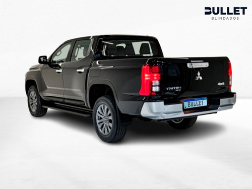 Mitsubishi Triton 2.4 Hpe Cab. Dupla 4X4 Aut. 4P