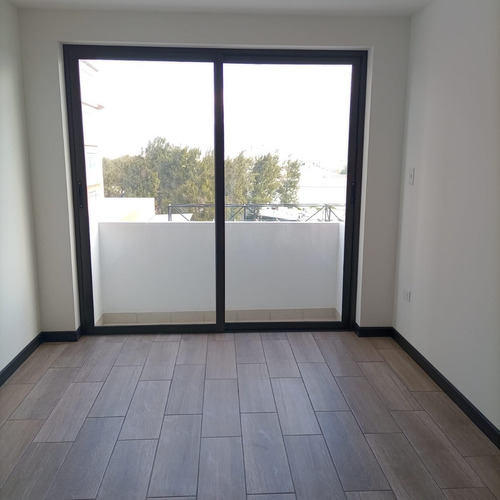 Imagen 6 de 6 de Petapolis , Av Petapa Zona 12 , Nivel 6.