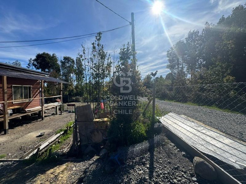 Parcela Con Dos Casas Sin Terminar En Camino A La Colonia