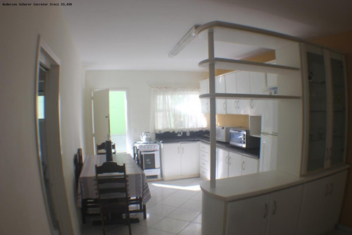 Imagem 5 de 15 de Casa Para Temporada Em Itapema, Meia Praia, 5 Dormitórios, 1 Suíte, 5 Banheiros, 4 Vagas - Ca303120_1-821798