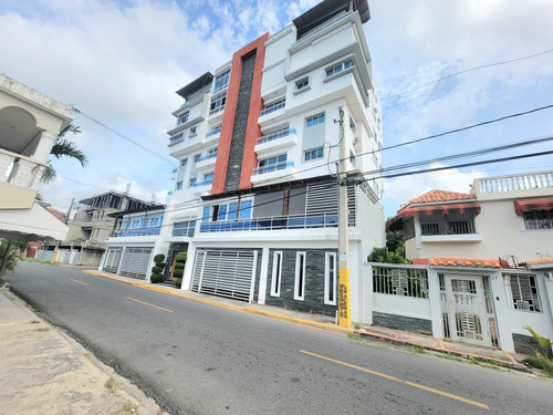 Vendo Apartamento Con Terraza Privada. Reparto Los 3 Ojos