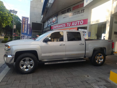 Imagen 4 de 15 de Chevrolet Cheyenne 2016 5.3 V8 Lt Z71 Doble Cabina 4x4 At