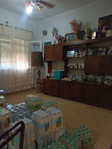 Imagen 9 de 11 de Casa En Venta De 2 Dorm. C/ Cochera Urgente! En Ramos Mejía