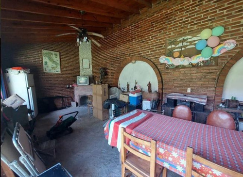 Venta O Permuta Hermoso Chalet En El Centro De San Miguel