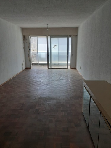 Imagen 9 de 14 de 904- Venta Apto C/renta Balcon Al Frente Cordon