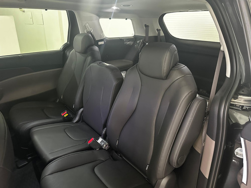 Kia Carnival 2.2 Crdi Sx At
