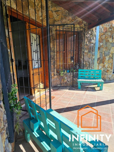 Casa En La Misión Con Piscina