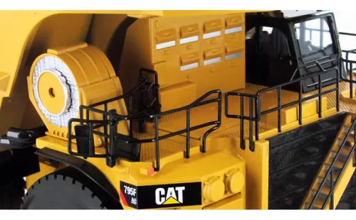 MINIATURA DIECAST CAMINHÃO ARTICULADO CATERPILLAR 730 M85130