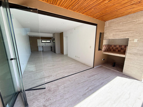 Departamento En Villa Gobernador Udaondo