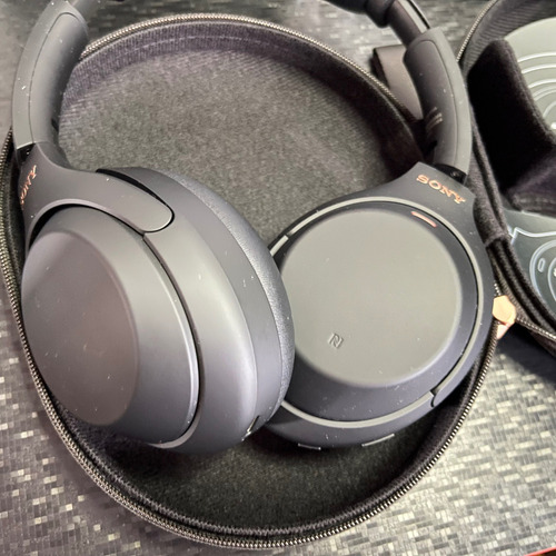 Audífonos Sony Wh-1000xm4 Cancelación De Ruido Impecables Negro (Usado)