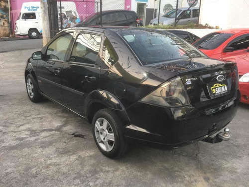 Ford Fiesta Sedan 1.6 8v Flex