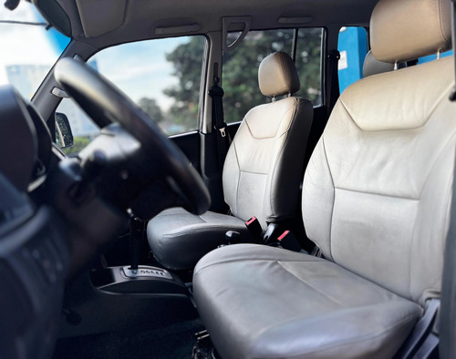 Mitsubishi Pajero TR4 2.0 4X4 16V 140CV FLEX 4P AUTOMÁTICO