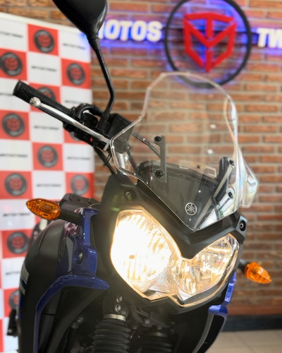 Yamaha Tenere 250 Adventure - Modelo 2019