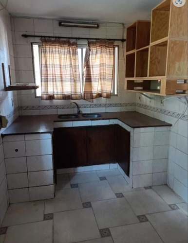 Imagen 4 de 13 de Casa En Brazo Oriental 4 Casas , Único Padrón!!! Gran Oportunidad!!! Cocheras Y Piscina!! Ideal Familias Grandes, Interesados En Construir, Zona Vis, Reciclajes. Etc