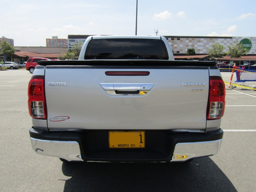 Toyota Hilux 2.8 Cc Automática Full 4x4