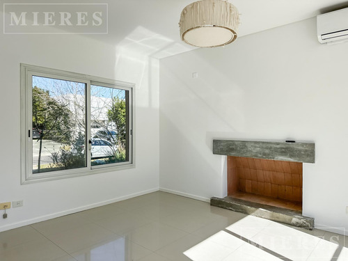 Casa En Venta Sobre Lote Interno En Los Alisos, Nordelta