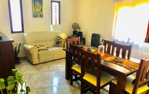 Imagen 5 de 19 de Venta De Impecable Ph 2 Amb Planta Baja