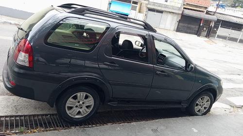 Fiat Palio Weekend 1.8 Hlx Flex 5p
