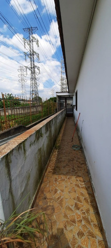 Imagem 18 de 27 de Casa Térrea Com 3 Vagas Na Garagem, Quarto De Empregada/home Office Em Sbcampo
