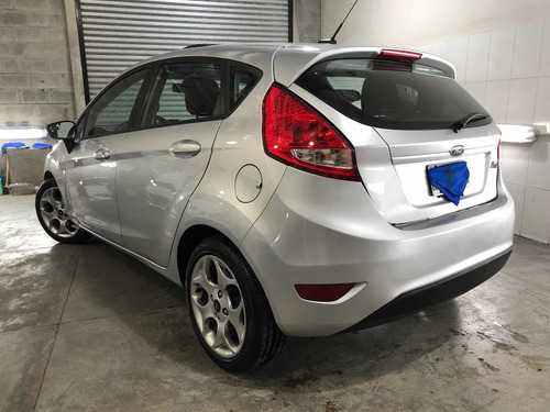Ford Fiesta Kinetic Design 1.6 Design 120cv Titanium 2011