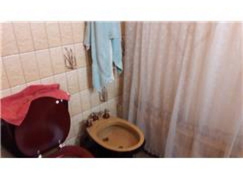 Excelente Propiedad A La Venta En Isidro Casanova