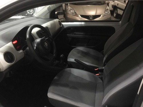Imagen 11 de 15 de Volkswagen Up! 2015 1.0 Move Up! 75cv 3 P
