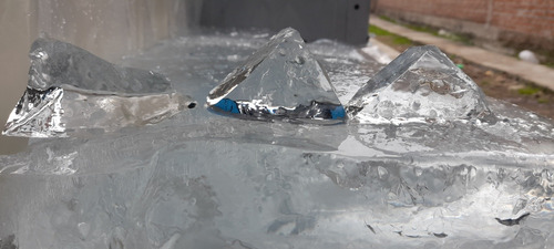 Hielo Por Mayor Y Menor. Alquiler De Freezer Zona Oeste