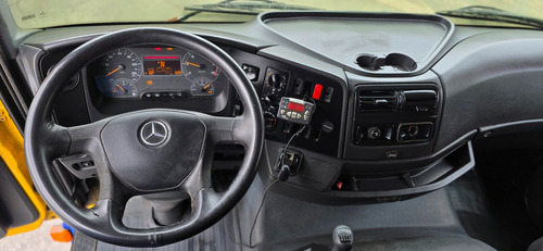Mb Atego 1726 2013 Bau Compartilhado Plataforma Hidraulica