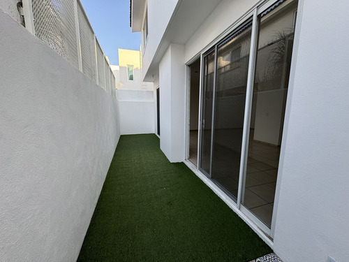 Casa En Venta En Claustros Delcampestre La Joya
