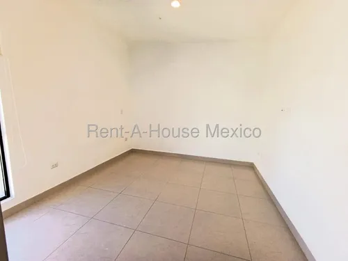 Se Renta Casa En Zibata Condominio Ankara Ofrece 3 Recamara Una En Pb Qh25-2527