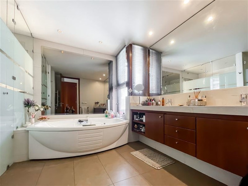 Imagen 18 de 30 de Departamento En Venta De 4 Dorm. En Las Condes