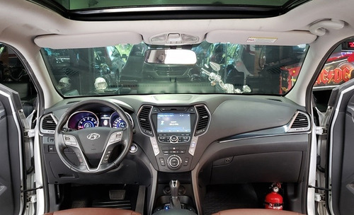 Hyundai - Santa Fé V6 Aut. Com Teto / 7 Lugares 2014.
