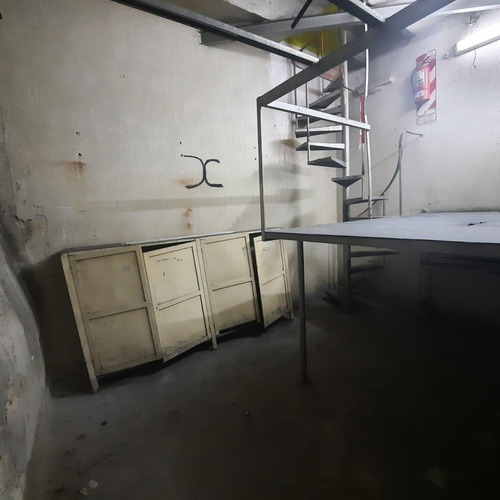 Imagen 11 de 17 de Alquiler De Local Comercial - Microcentro - Sin Conexion A Gas