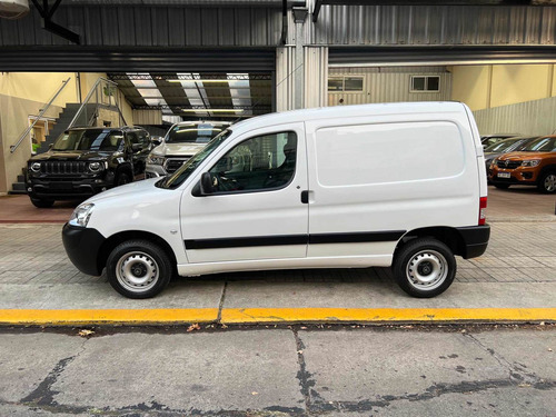 Imagen 2 de 10 de Citroën Berlingo 1.6 Hdi 92 Bussines /// 2022 - 0km