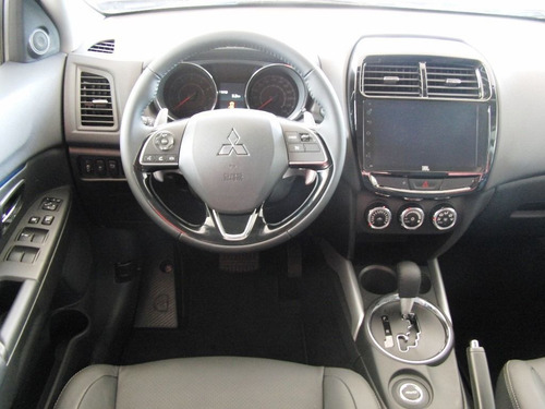 Imagem 7 de 12 de Mitsubishi Outlander Sport Hpe 2.0 Mivec Duo Vvt 4x..km0000