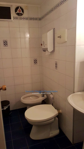 Venta Oficina Con Renta Ciudad Vieja O Permuta Apto Punta