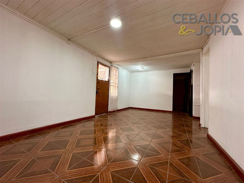 Casa En Venta De 4 Dorm. En Quilpué