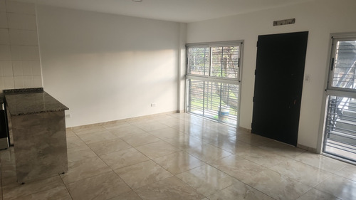 Depto 3 Amb Florencio Varela Centro Inmejorable Ubicación