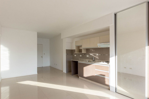 Imagen 8 de 21 de Ph Monoambiente Con Placard Y Patio