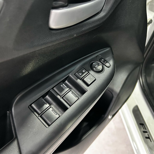 Honda Fit Fit LX 1.5 Flexone 16V 5p Aut.