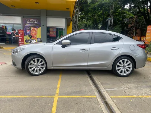 Mazda 3 2.0 Touring At