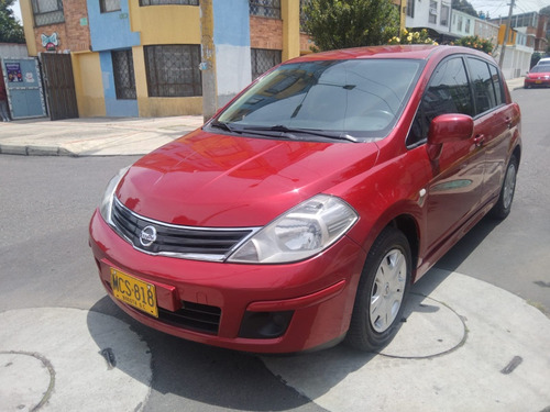 Nissan Tiida 1.8 Visia 4 p