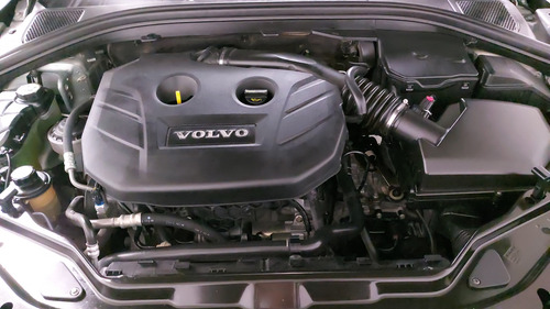 Volvo XC60 2.0 ADDITION AT