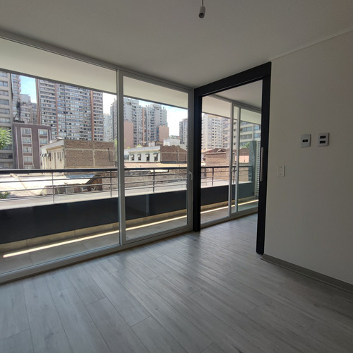 Edificio Av. Sta. Rosa (1 Est. 1 Bod.) Vista Norte Piso 4