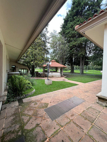 Venta De Casa En Fraccionamiento San Carlos En Metepec